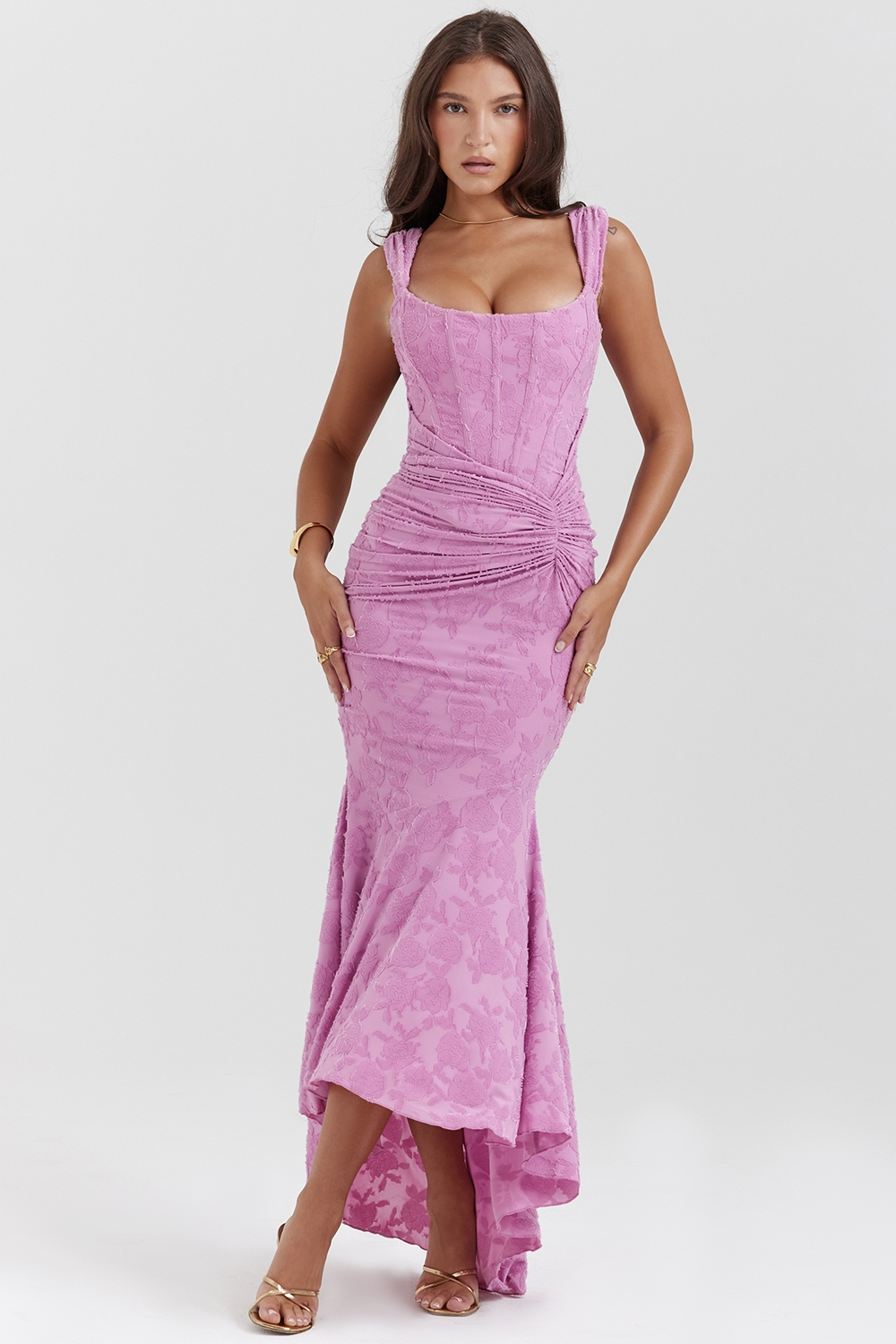 Pilar · Vestido largo de encaje con corsé – Silvia Morel