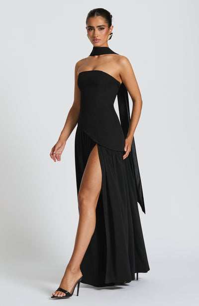 Eva · Vestido largo con corsé y abertura – Silvia Morel