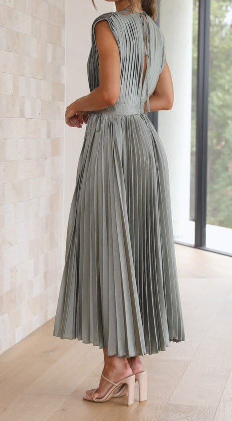 Abril · Vestido midi entallado de ocasión – Silvia Morel