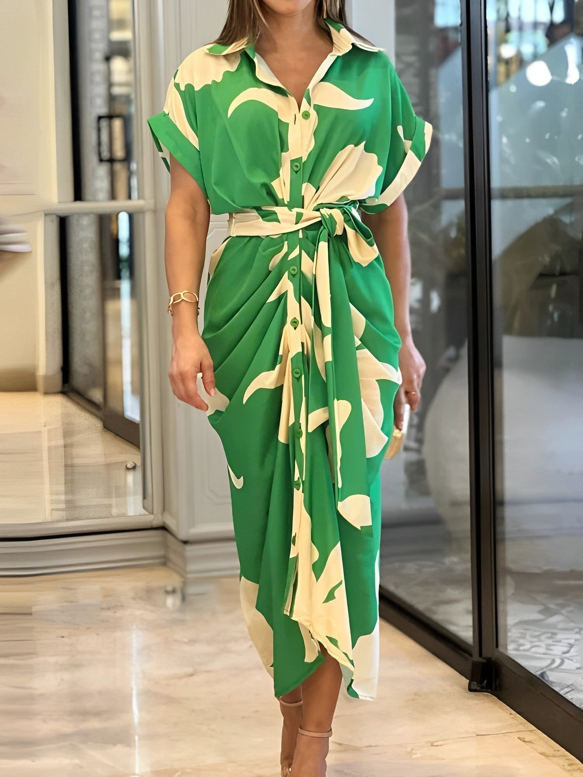 Toscana · Vestido floral con lazo en la cintura – Silvia Morel