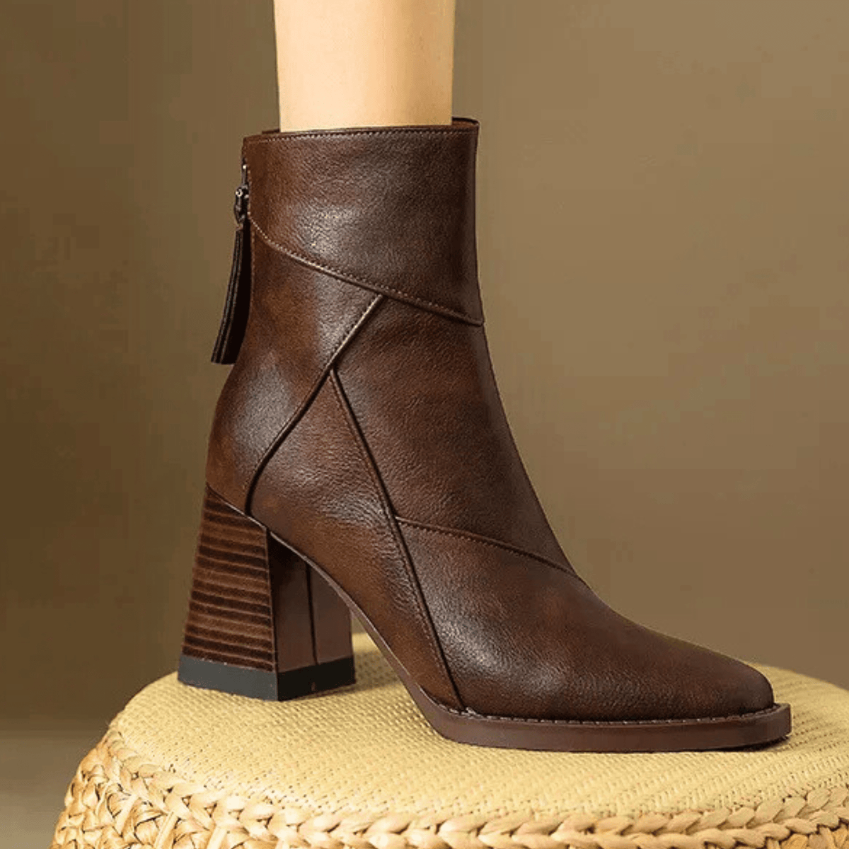 Graciela · Botines de tacón ancho – Silvia Morel